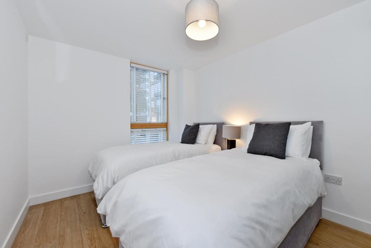 The Vizion Serviced Apartments From Pincott Properties - Free Parking, Private Balcony, And Wifi Milton Keynes Exteriér fotografie