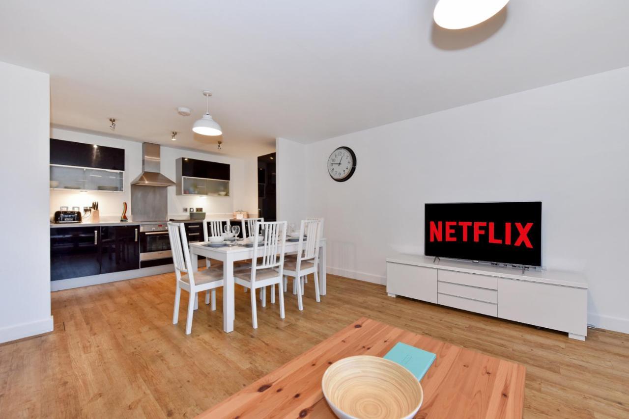 The Vizion Serviced Apartments From Pincott Properties - Free Parking, Private Balcony, And Wifi Milton Keynes Exteriér fotografie