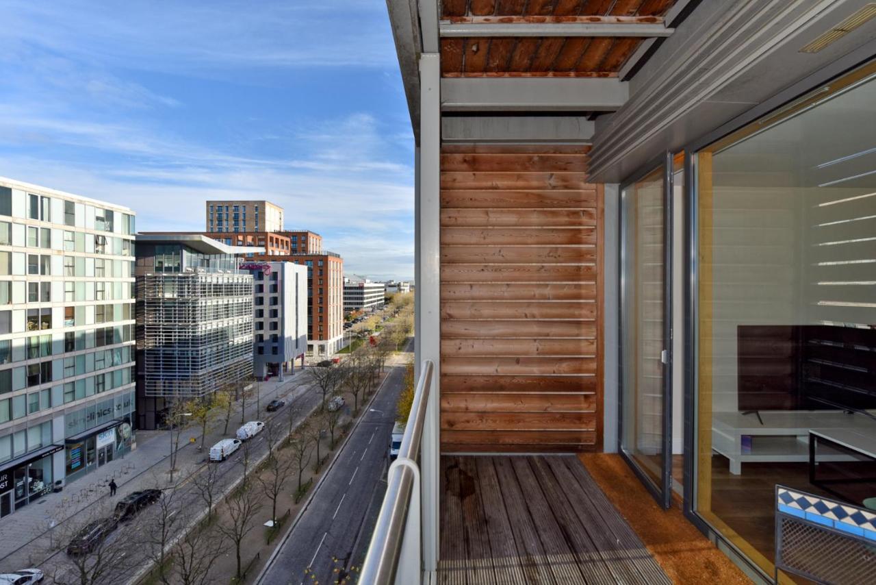 The Vizion Serviced Apartments From Pincott Properties - Free Parking, Private Balcony, And Wifi Milton Keynes Exteriér fotografie
