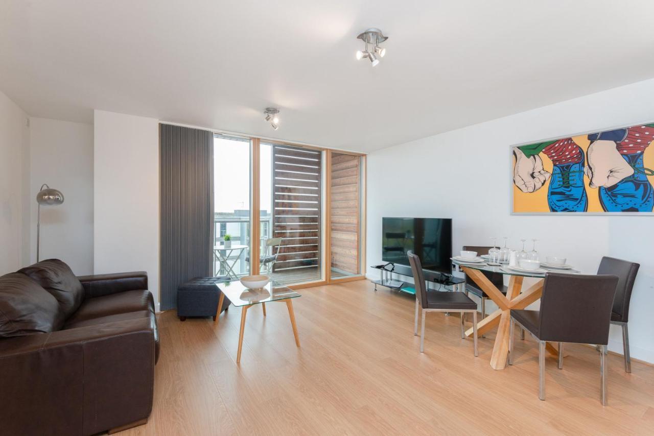The Vizion Serviced Apartments From Pincott Properties - Free Parking, Private Balcony, And Wifi Milton Keynes Exteriér fotografie