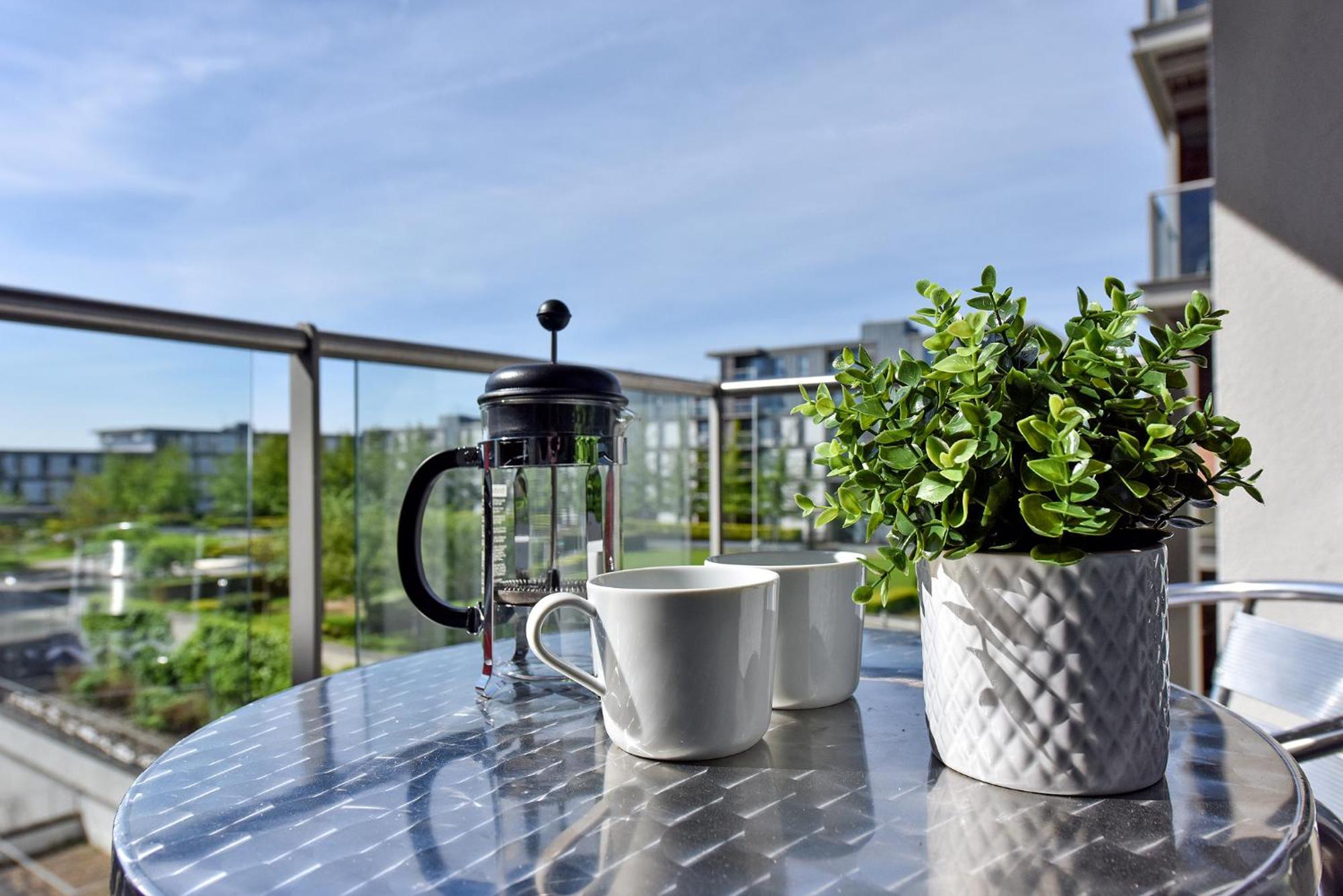 The Vizion Serviced Apartments From Pincott Properties - Free Parking, Private Balcony, And Wifi Milton Keynes Exteriér fotografie
